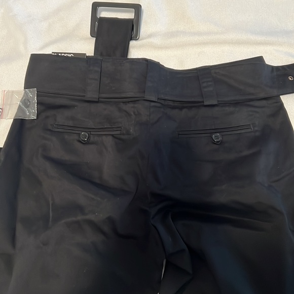 Suzy Shier Black pants (broken zipper) New with tags. Cotton - Picture 4 of 4